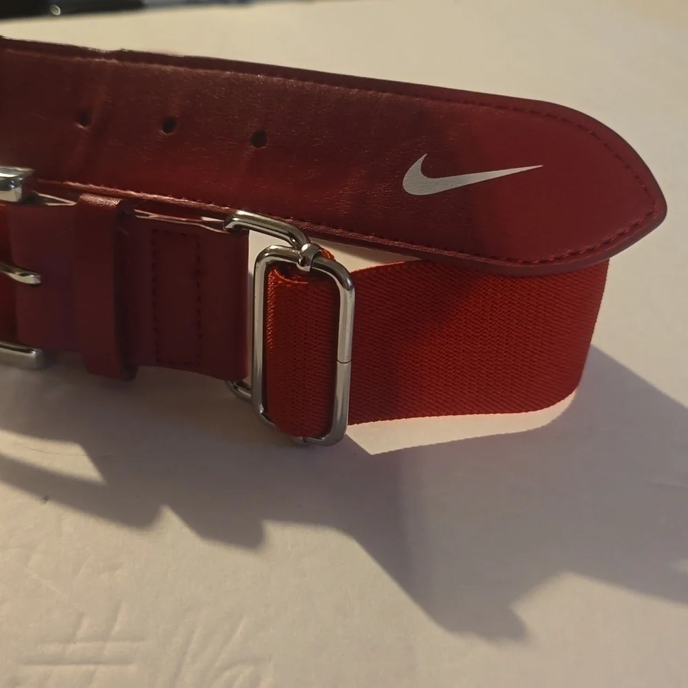 Vintage Mens RED Nylon Elastic Silver Buckle Adjustable Belt Sz.L/XL